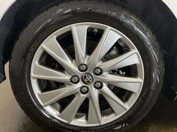 TOYOTA YARIS 1.5 VVT-h Icon Hatchback 5dr Petrol Hybrid E-CVT Euro 6 (s/s) (1