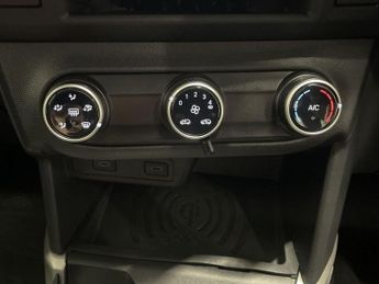 VAUXHALL Frontera Electric 44kWh Design SUV 5dr Electric Auto (113 ps)