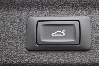 AUDI Q3 1.5 TFSI CoD 35 S line SUV 5dr Petrol S Tronic Euro 6 (s/s) (150