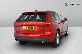 VOLVO XC60 2.0 B4 MHEV Momentum Pro Auto AWD Euro 6 (s/s) 5dr