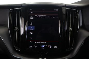VOLVO XC60 2.0 B4 MHEV Momentum Pro Auto AWD Euro 6 (s/s) 5dr