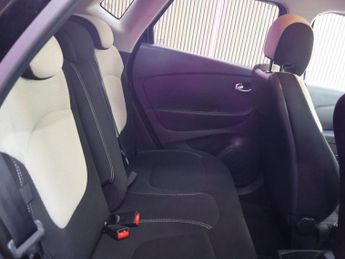 RENAULT CAPTUR 1.5 dCi ENERGY Iconic SUV 5dr Diesel EDC Euro 6 (s/s) (90 ps)