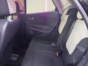 RENAULT CAPTUR 1.5 dCi ENERGY Iconic SUV 5dr Diesel EDC Euro 6 (s/s) (90 ps)