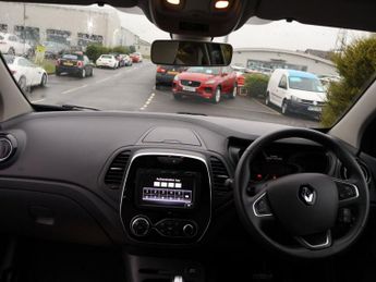 RENAULT CAPTUR 1.5 dCi ENERGY Iconic SUV 5dr Diesel EDC Euro 6 (s/s) (90 ps)