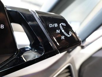 VOLKSWAGEN ID.3 Pro 58kWh Family Hatchback 5dr Electric Auto (145 ps)