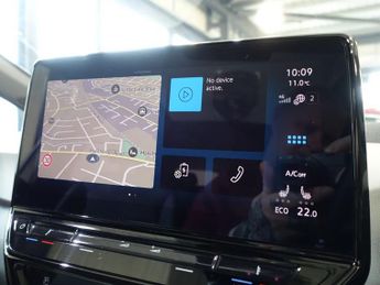 VOLKSWAGEN ID.3 Pro 58kWh Family Hatchback 5dr Electric Auto (145 ps)