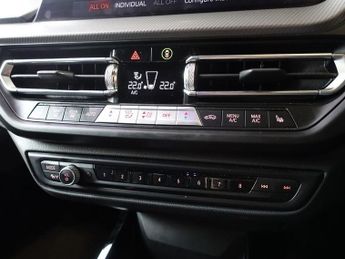 BMW 1 SERIES 1.5 118i M Sport (LCP) Hatchback 5dr Petrol DCT Euro 6 (s/s) (13