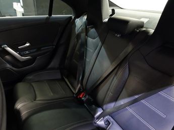 MERCEDES-BENZ CLA 1.3 CLA180 AMG Line Coupe 4dr Petrol 7G-DCT Euro 6 (s/s) (136 ps