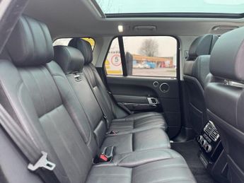 LAND ROVER RANGE ROVER 3.0 TD V6 Vogue SUV 5dr Diesel Auto 4WD Euro 6 (s/s) (258 ps)