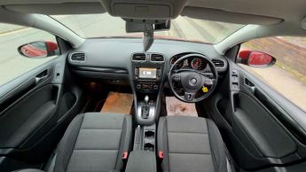 VOLKSWAGEN GOLF AUTOMATIC 1.6 TDI Match Hatchback 5dr Diesel DSG Euro 5 (105 ps)