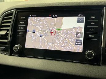 SKODA KAROQ 2.0 TSI SportLine SUV 5dr Petrol DSG 4WD Euro 6 (s/s) (190 ps)