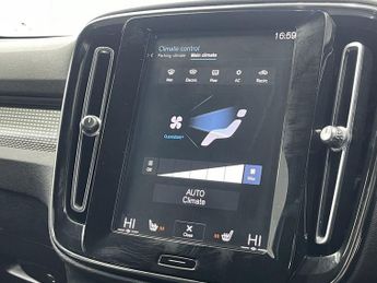 VOLVO XC40 2.0 D4 R-Design Pro SUV 5dr Diesel Auto AWD Euro 6 (s/s) (190 ps