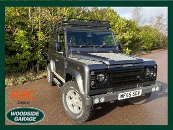 Land Rover Defender 2.5 TD5 County Hard Top SUV 3dr Diesel Manual SWB (282 g/km, 120