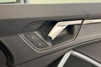 AUDI Q3 1.5 TFSI CoD 35 S line Sportback 5dr Petrol S Tronic Euro 6 (s/s