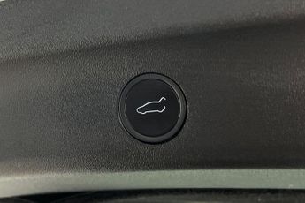 TESLA MODEL Y Long Range SUV 5dr Electric Auto RWD (346 ps) 19In Alloys, AutoP