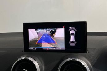 AUDI Q2 1.5 TFSI CoD 35 Black Edition SUV 5dr Petrol S Tronic Euro 6 (s/