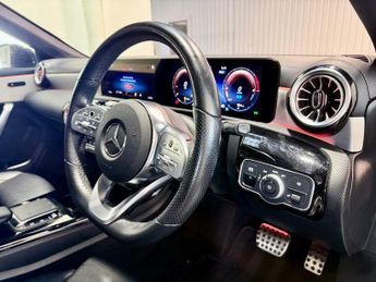 MERCEDES-BENZ CLA 1.3 CLA250e 15.6kWh AMG Line Night Edition (Premium Plus) Shooti