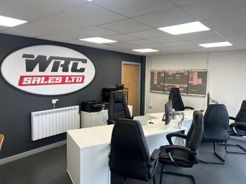 NISSAN LEAF 24kWh Hatchback 5dr Electric Auto (107 bhp)