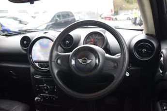 MINI COUNTRYMAN 2.0 Cooper D SUV 5dr Diesel Auto ALL4 Euro 5 (112 ps)