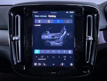 VOLVO C40 Twin Recharge 78kWh Ultimate SUV 5dr Electric Auto AWD (408 ps)