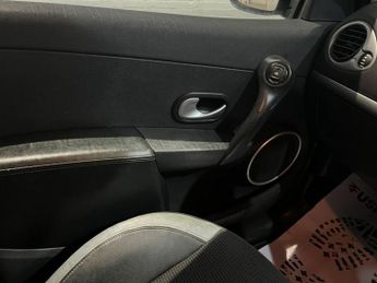 RENAULT CLIO 1.6 VVT GT Hatchback 3dr Petrol Manual Euro 4 (128 ps)