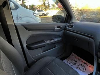 FORD FOCUS 1.8 Titanium Hatchback 5dr Petrol Manual (169 g/km, 123 bhp)