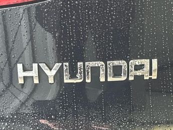 HYUNDAI IX35 2.0 CRDi Premium SUV 5dr Diesel Auto 4WD Euro 5 (184 ps)