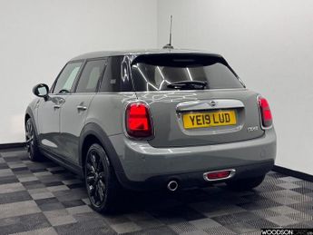 MINI HATCH 1.5 Cooper Exclusive Hatchback 5dr Petrol Steptronic Euro 6 (s/s