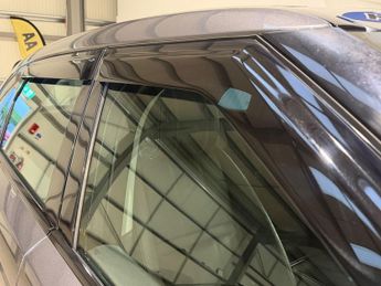 LAND ROVER RANGE ROVER VELAR 2.0 D180 S SUV 5dr Diesel Auto 4WD Euro 6 (s/s) (180 ps)