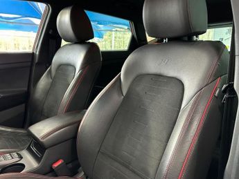 HYUNDAI TUCSON 1.6 CRDi MHEV N Line SUV 5dr Diesel Hybrid DCT Euro 6 (s/s) (136