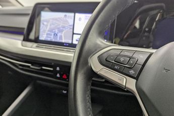 VOLKSWAGEN GOLF 1.5 eTSI MHEV Life Estate 5dr Petrol Hybrid DSG Euro 6 (s/s) (15