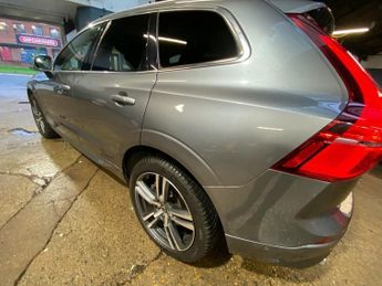 VOLVO XC60 2.0 D4 Momentum Pro SUV 5dr Diesel Auto AWD Euro 6 (s/s) (190 ps