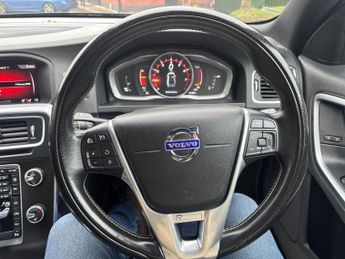 VOLVO S60 2.0 T4 R-Design Nav Saloon 4dr Petrol Auto Euro 6 (s/s) (190 ps)