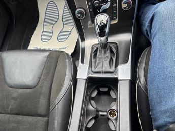 VOLVO S60 2.0 T4 R-Design Nav Saloon 4dr Petrol Auto Euro 6 (s/s) (190 ps)