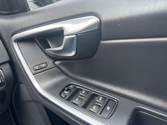 VOLVO S60 2.0 T4 R-Design Nav Saloon 4dr Petrol Auto Euro 6 (s/s) (190 ps)