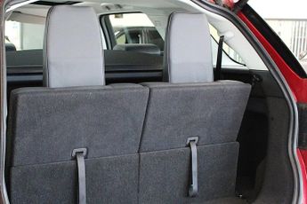 LAND ROVER DISCOVERY SPORT 2.0 TD4 HSE SUV 5dr Diesel Auto 4WD Euro 6 (s/s) (180 ps)