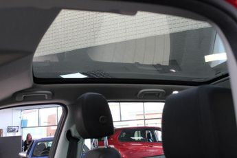 LAND ROVER DISCOVERY SPORT 2.0 TD4 HSE SUV 5dr Diesel Auto 4WD Euro 6 (s/s) (180 ps)