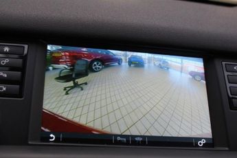 LAND ROVER DISCOVERY SPORT 2.0 TD4 HSE SUV 5dr Diesel Auto 4WD Euro 6 (s/s) (180 ps)
