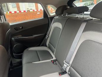 HYUNDAI KONA 1.6 h-GDi Premium SUV 5dr Petrol Hybrid DCT Euro 6 (s/s) (141 ps