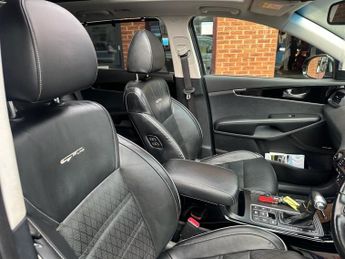 KIA SORENTO 2.2 CRDi GT-Line S SUV 5dr Diesel Auto AWD Euro 6 (s/s) (197 bhp