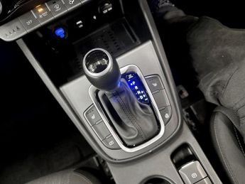 HYUNDAI KONA 1.6 h-GDi Premium SUV 5dr Petrol Hybrid DCT Euro 6 (s/s) (141 ps