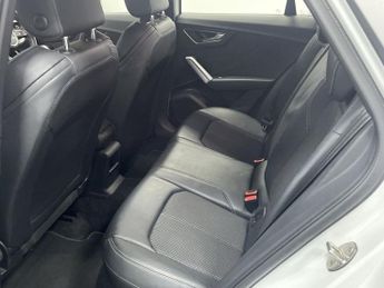 AUDI Q2 1.5 TFSI CoD 35 S line SUV 5dr Petrol Manual Euro 6 (s/s) (150 p