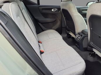 VOLVO XC40 Recharge Twin 82kWh Ultimate SUV 5dr Electric Auto AWD (408 ps)