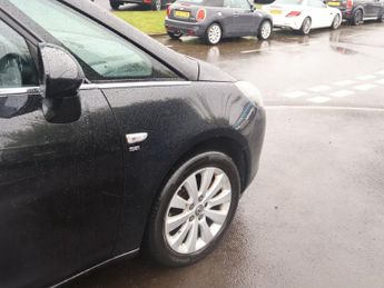 VAUXHALL ZAFIRA TOURER 1.4i Turbo SE MPV 5dr Petrol Auto Euro 6 (140 ps)