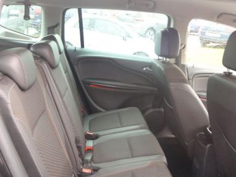 VAUXHALL ZAFIRA TOURER 1.4i Turbo SE MPV 5dr Petrol Auto Euro 6 (140 ps)