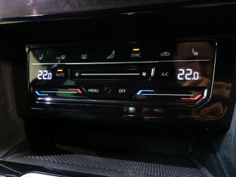 VOLKSWAGEN PASSAT 1.5 TSI EVO R-Line Saloon 4dr Petrol DSG Euro 6 (s/s) (150 ps)