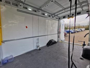 MAXUS EDELIVER 9 72kWh Panel Van 5dr Electric Auto FWD L3 H2 (204 ps)