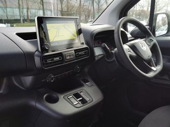 VAUXHALL Combo Electric 2300 50kWh Pro Panel Van 6dr Electric Auto L2 (7.4kW Charger) (1