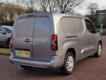 VAUXHALL Combo Electric 2300 50kWh Pro Panel Van 6dr Electric Auto L2 (7.4kW Charger) (1