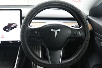 TESLA Model 3 Standard Range Plus Saloon 4dr Electric Auto RWD (241 bhp)
